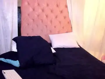 Chaturbate Live Sex Cam of emy_bw