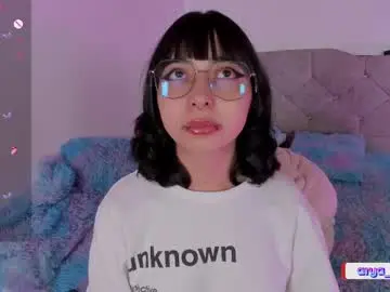 Chaturbate Free Live Porn of arya_line