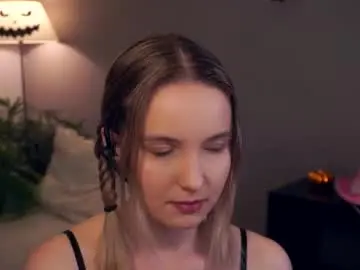 Chaturbate Live Sex Cam of tashinapetitto