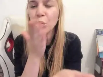 Chaturbate Private Sex Chat of artsyandcraftsy_