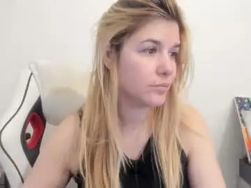 Chaturbate Sex Chat of artsyandcraftsy_