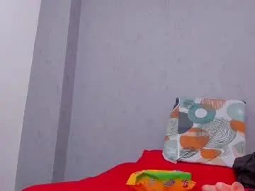 Chaturbate Live Sex Cam of sofiaa_little