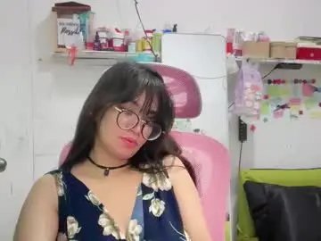 Chaturbate Live Sex Cam of pinkyrosexx