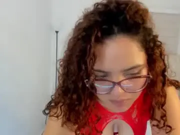 Chaturbate Live Sex Cam of naomy_whast