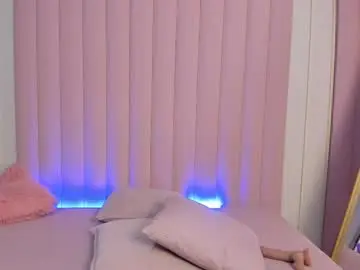 Chaturbate Best live sex cam show of milaowens