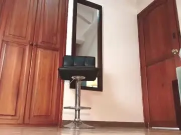 Chaturbate Adult Video Chat of agathaa_white