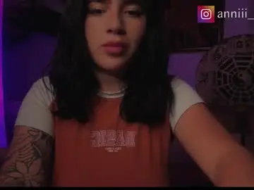 Chaturbate Free Live Porn of annie_snow_