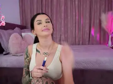 Chaturbate Live Porn of emilyhudsson