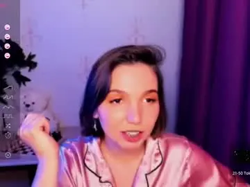 Chaturbate Live Sex of kindhazelhere_