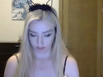 Chaturbate Watch Live Sex Cams of wild_silk_desire