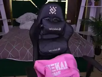 Chaturbate Nude Webcam of heyemilly