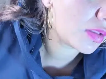 Chaturbate Live Sex Cam of maddy_tx