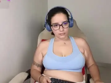 Chaturbate Nude Webcam of moonwoman_