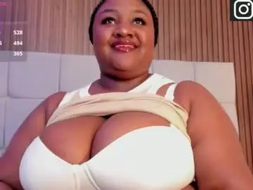 Chaturbate Live Sex Cam of saraby_blandon