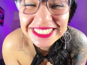 Chaturbate Live Sex Cam of tamara_rouse1