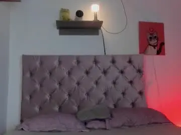 Chaturbate Live Sex Cam of sweet_lia1_