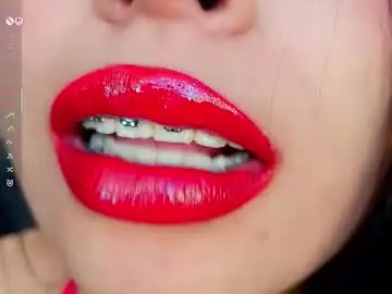 Chaturbate Sex Chat of mia_roux1