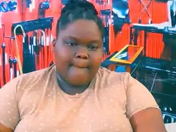 Chaturbate Watch Live Sex Cams of ebonyhotbuns4u2luv