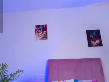 Chaturbate Live Sex Cam of caramelangels