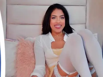 Chaturbate Live Sex of mami_natacha19x