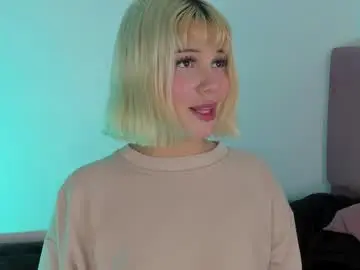 Chaturbate Live Sex Cam of samantha_browwnn