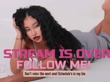 Chaturbate Live Sex Cam of willow_hendrix