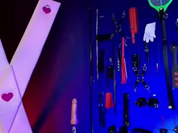 Chaturbate Live Sex Cam of bela_sophie_