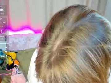 Chaturbate Live Sex Cam of rene_shine