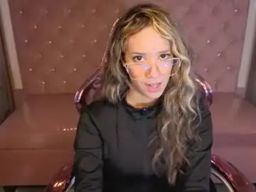 Chaturbate Live Sex Cam of megan_collins_b