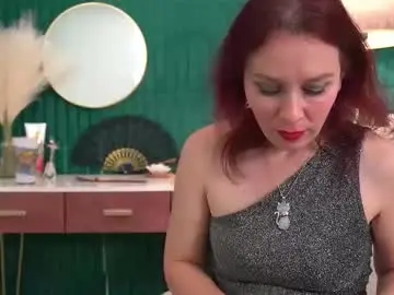 Chaturbate Watch Live Sex Cams of haileymoon85