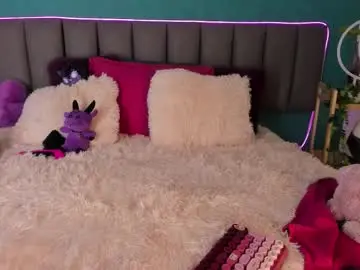 Chaturbate Nude Webcam of ariamoonlight