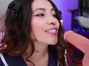 Chaturbate Nude Webcam of loveegirll