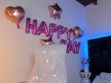 Chaturbate Live Sex Cam of lauren_fit