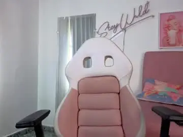 Chaturbate Live Porn of emmy_sexygirl