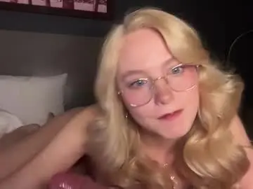 Chaturbate Live Sex Cam of vixenvictoriaa