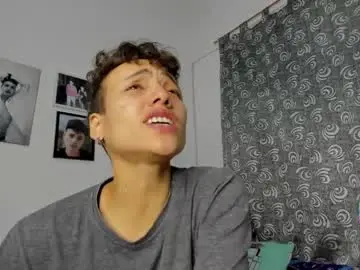 Chaturbate Free Live Porn of megan_and_clohe