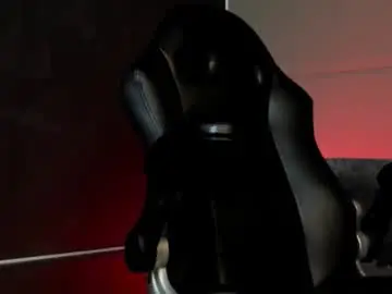 Chaturbate Watch Live Sex Cams of lola_red956680