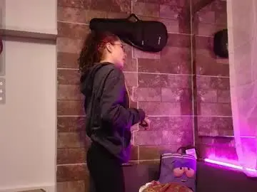 Chaturbate Best live sex cam show of ravensinferno