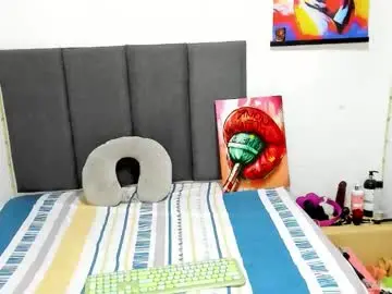 Chaturbate Live Sex Cam of almaa__