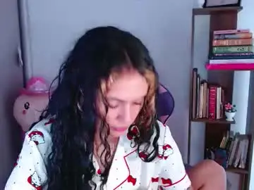 Chaturbate Free Live Porn of bluee_v