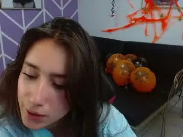 Chaturbate Live Porn of adhara_kitten