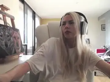 Chaturbate Sex Cam of tinykylie