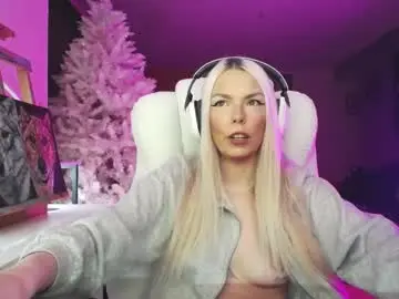 Chaturbate Watch Live Sex Cams of tinykylie