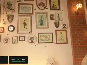 Chaturbate Live Sex Cam of myxspacegirl