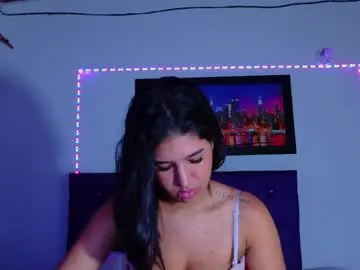 Chaturbate Live Porn of colombianmiilf_