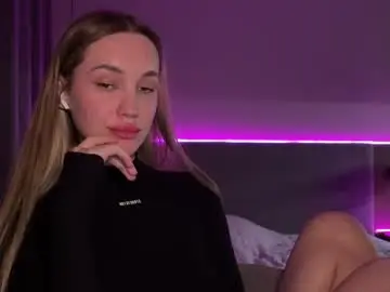 Chaturbate Live Sex Cam of chillgoddess