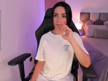 Chaturbate Sex Cam of miazurek