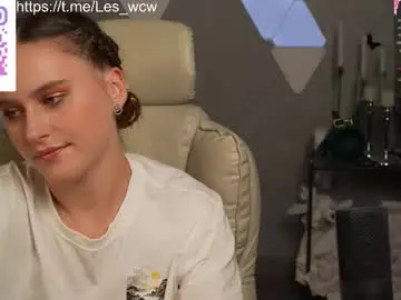 Chaturbate Sex Cam of lesliekorfs
