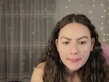 Chaturbate Free Live Porn of lilyrose1_