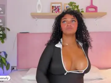 Chaturbate Free Porn Cam of tinacurly